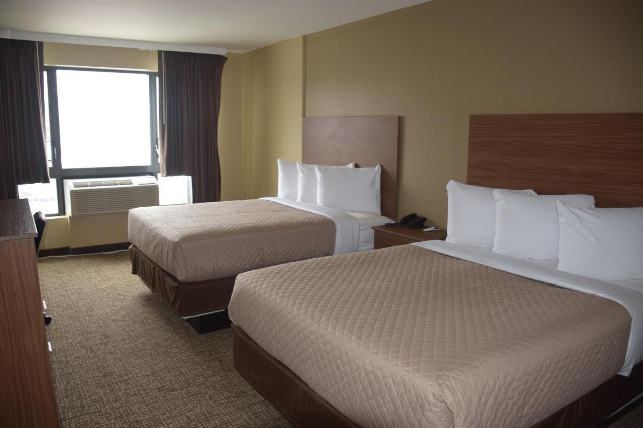 Astoria Delancy Inn & Suites New York Bagian luar foto