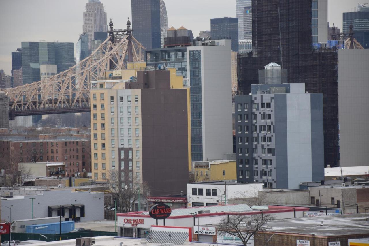 Astoria Delancy Inn & Suites New York Bagian luar foto