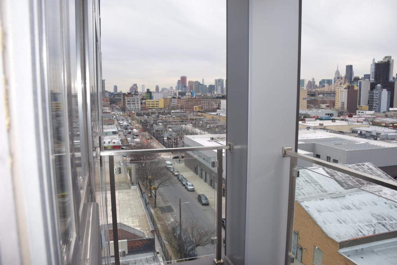 Astoria Delancy Inn & Suites New York Bagian luar foto