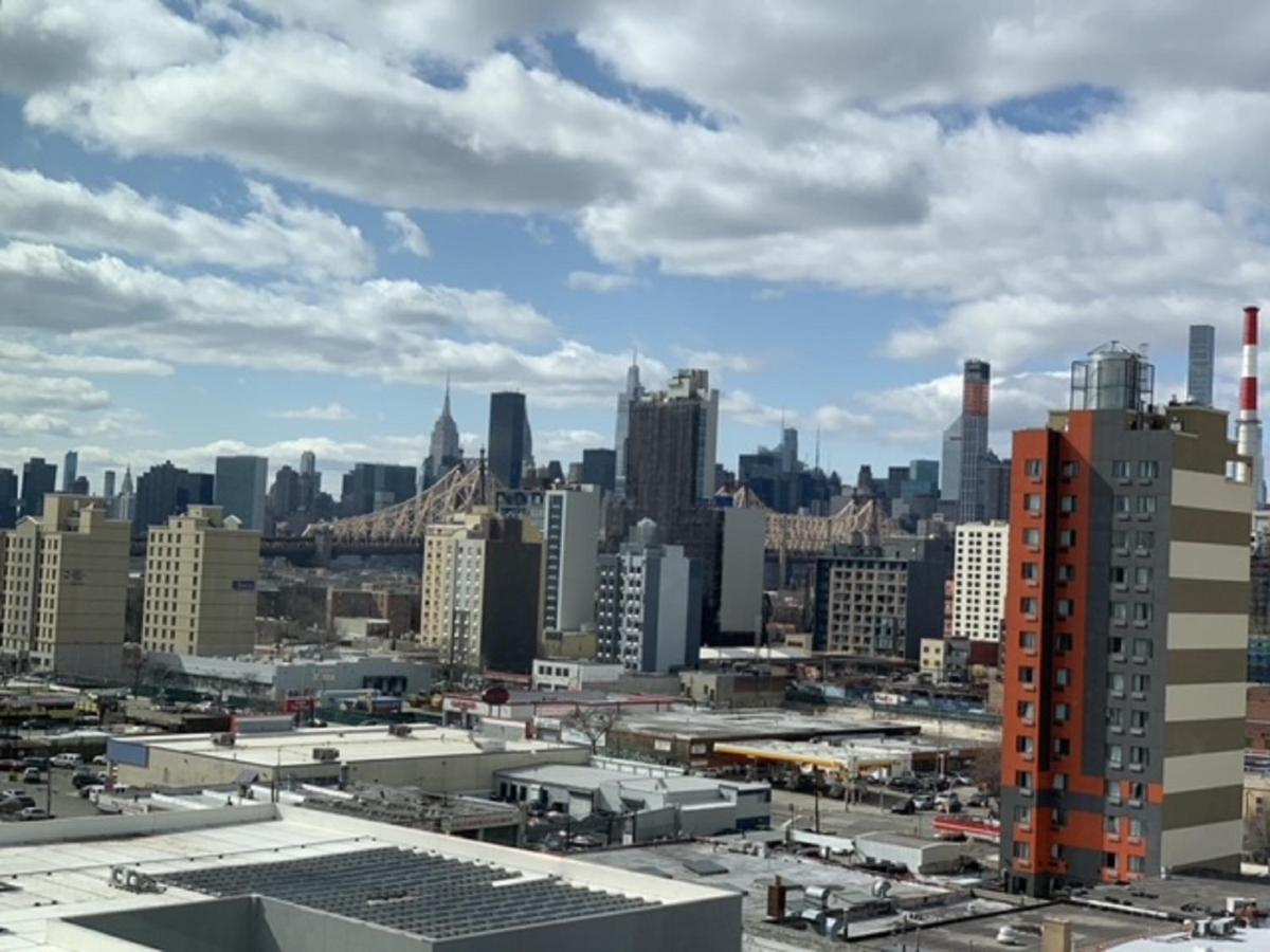 Astoria Delancy Inn & Suites New York Bagian luar foto